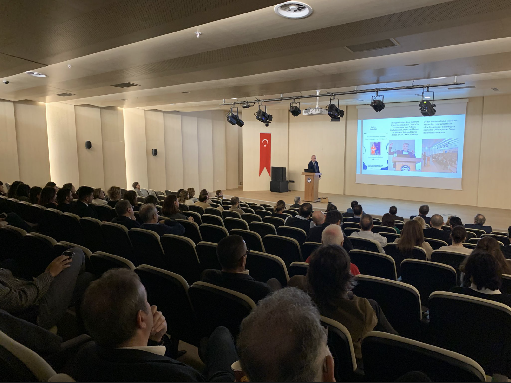 8File .png (4.37 MB)