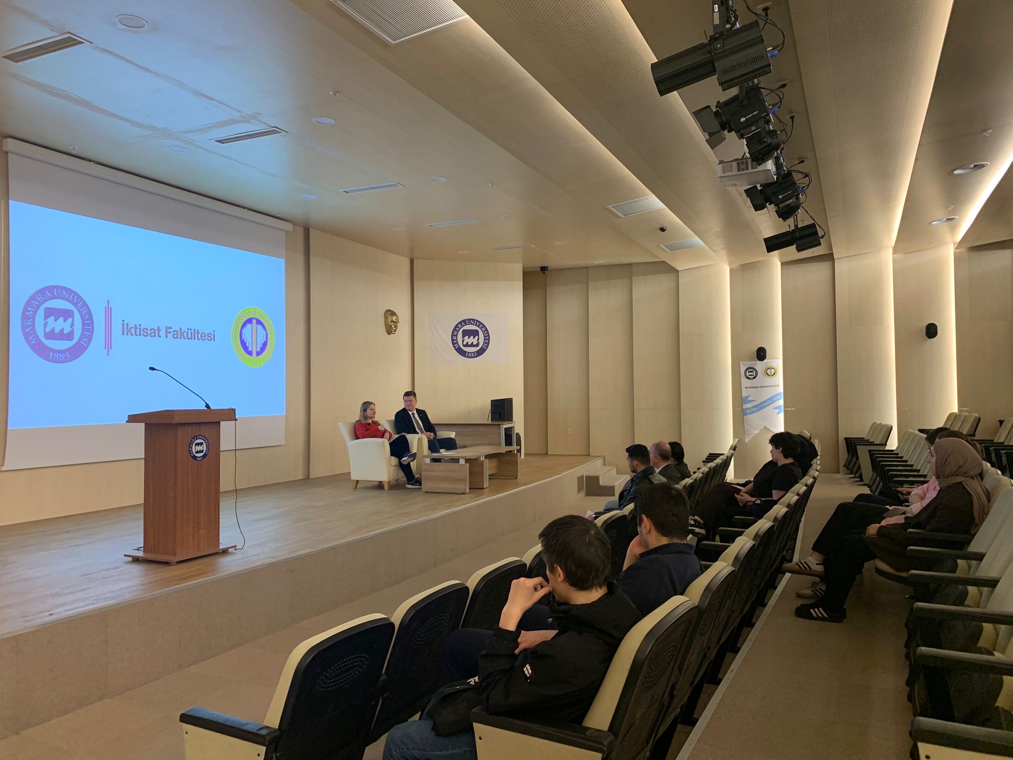 1 IMG_3355.JPG (386 KB)